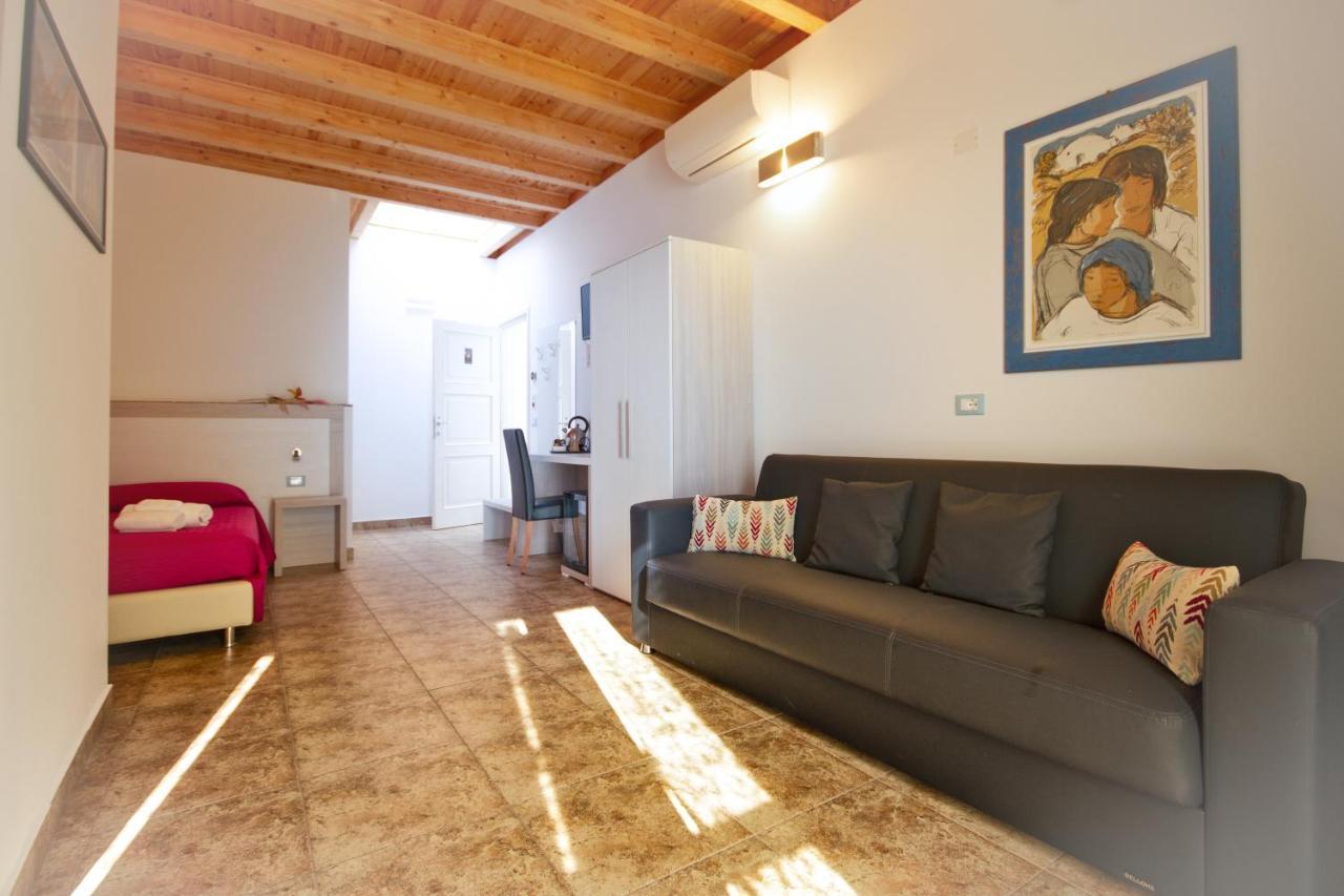 Il Sole Nel Mare - Lido Di Volano Bed & Breakfast Comacchio Exterior photo
